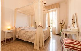 Oltrarno Apartments